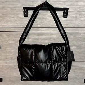 PUFFY SHOULDER QUILTED BAG